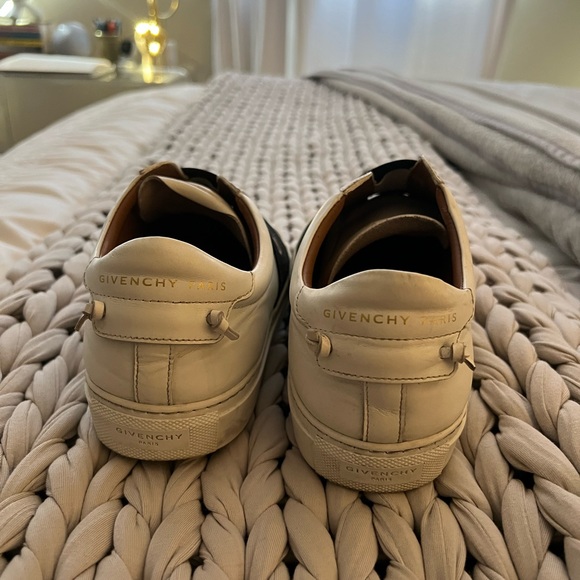 Givenchy Sneakers!! - Picture 3 of 12